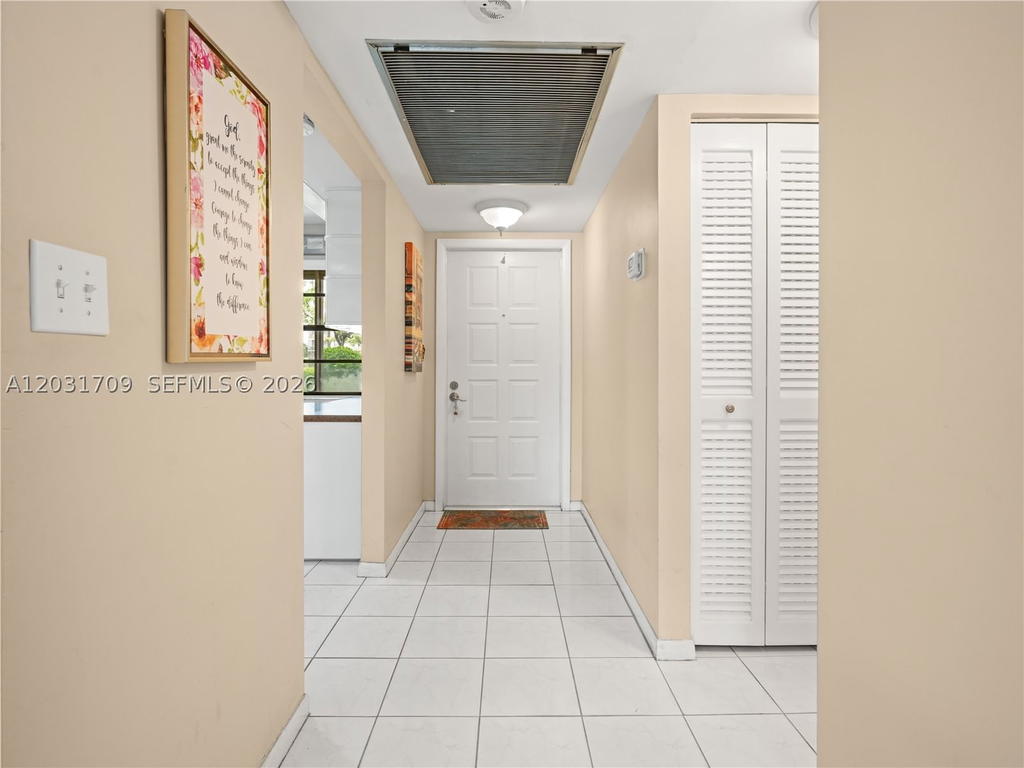 Real estate property located at 901 Colony Point Cir #112, Broward, Colony Point 6 Condo, Pembroke Pines, FL