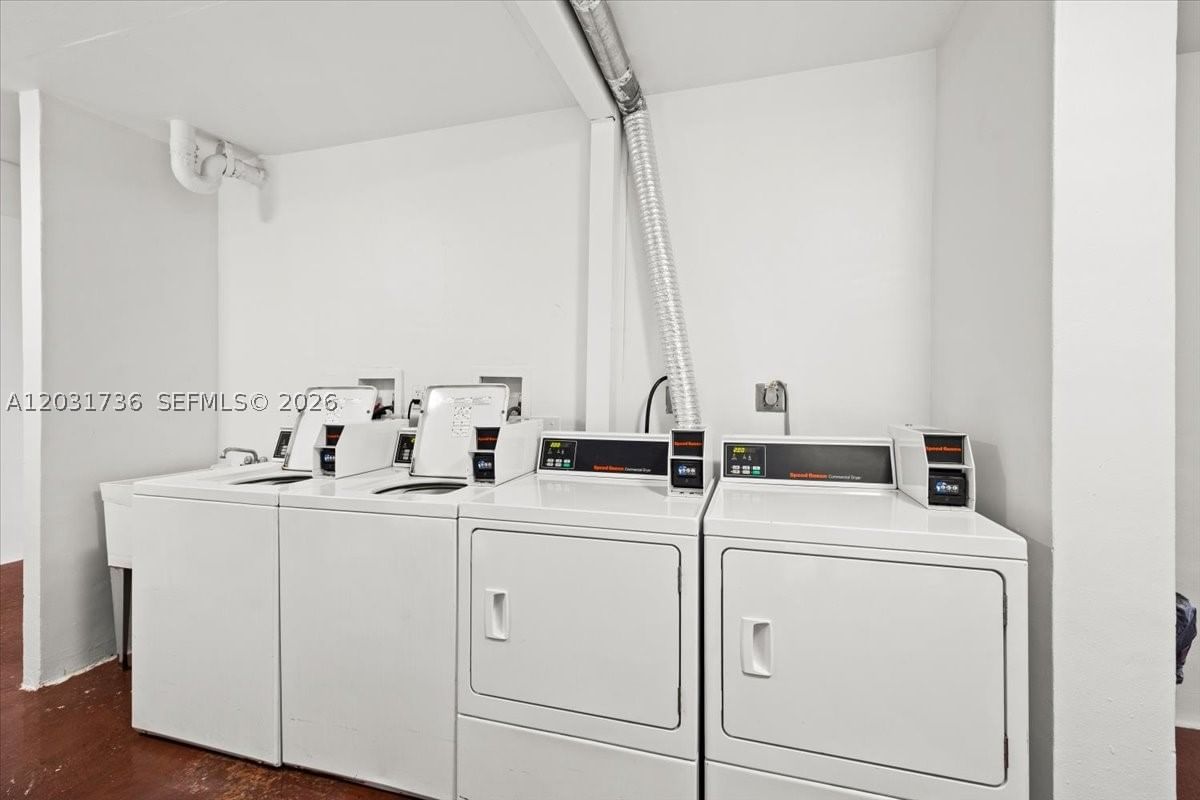 Real estate property located at 3101 Country Club Dr #209, Miami-dade, Second Addition Biscayne, Aventura, FL