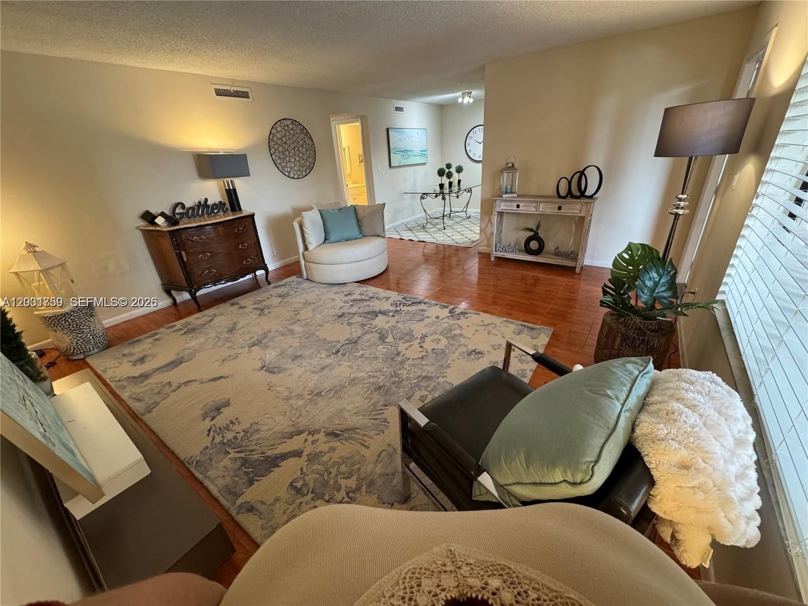 Real estate property located at 6900 39th St #206J, Broward, Courtyards At Davie Condo, Davie, FL
