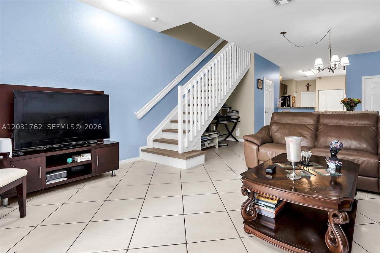 Real estate property located at 3892 Tree Top Dr, Broward, Sector 8 9 & 10 Plat(blks, Weston, FL