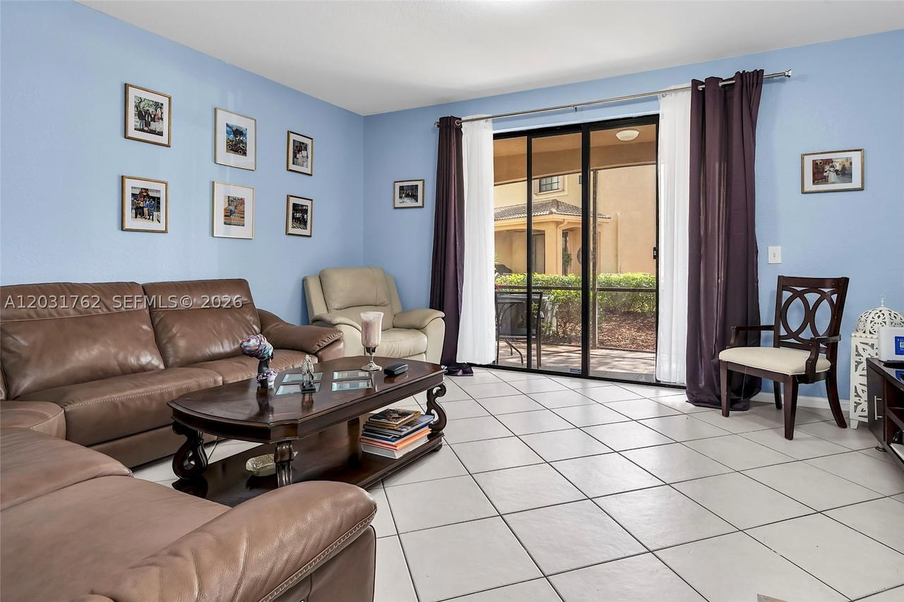 Real estate property located at 3892 Tree Top Dr, Broward, Sector 8 9 & 10 Plat(blks, Weston, FL