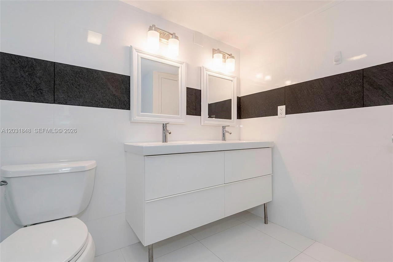 Real estate property located at 900 Bay Dr #122, Miami-dade, King Cole Condo, Miami Beach, FL