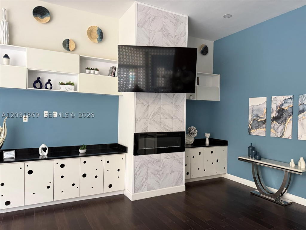 Real estate property located at 18800 29th Ave #405, Miami-dade, Venture At Aventura East, Aventura, FL
