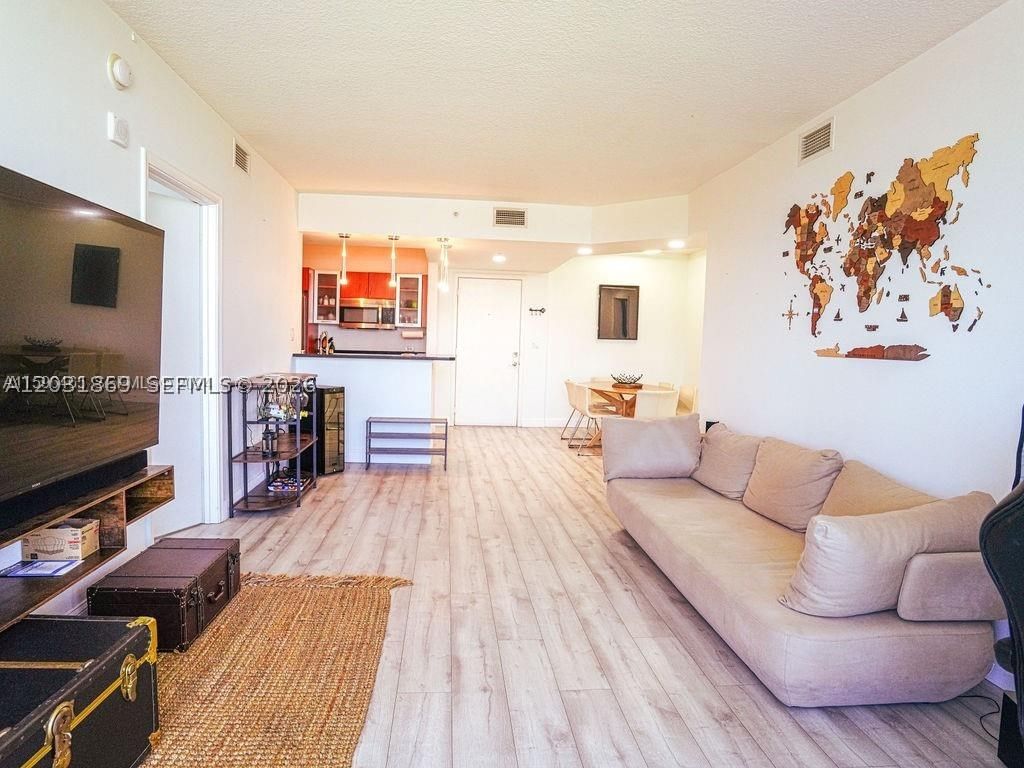 Real estate property located at 18800 29th Ave #405, Miami-dade, Venture At Aventura East, Aventura, FL