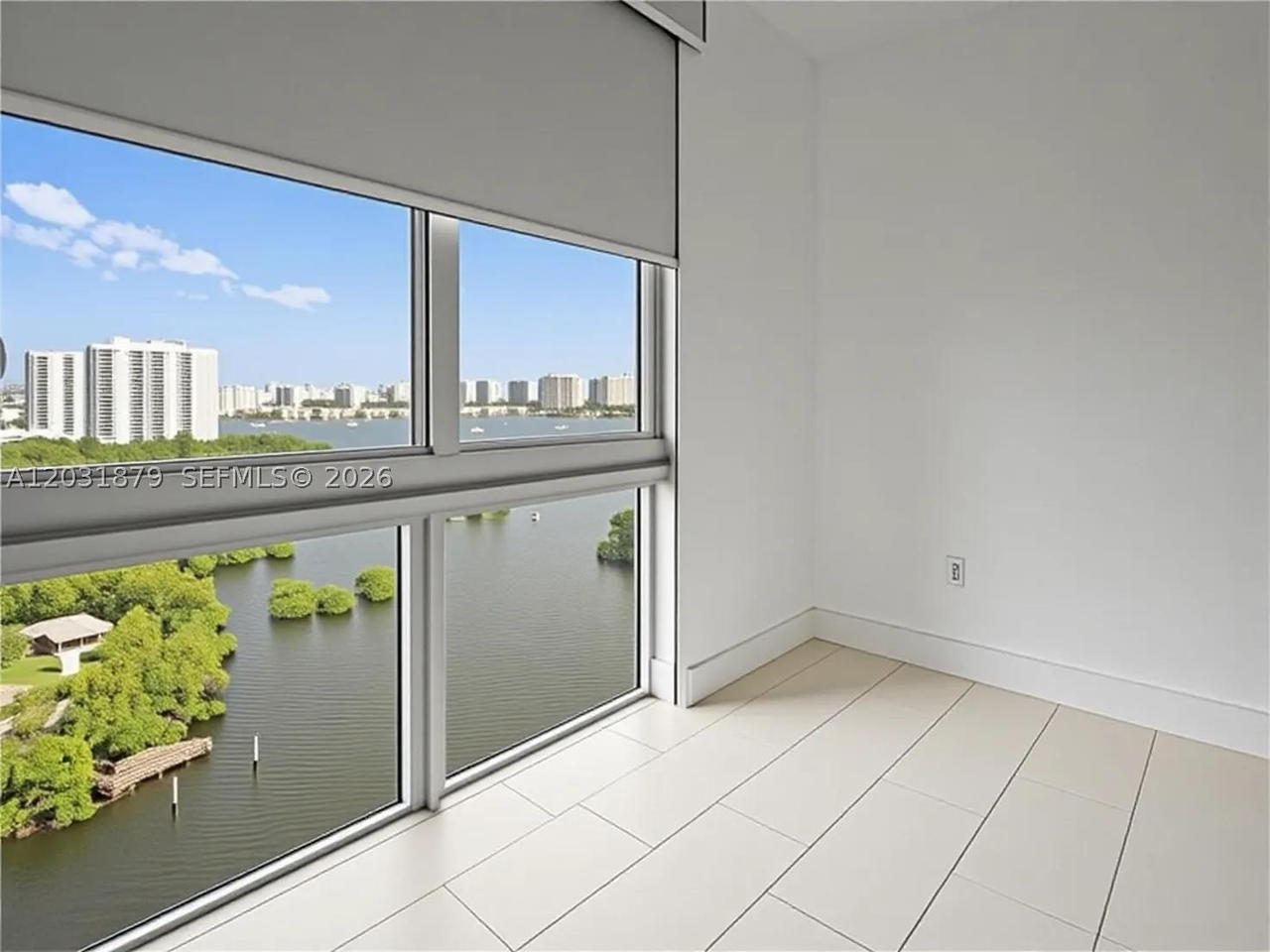 Real estate property located at 16385 Biscayne Blvd #1615, Miami-dade, The Harbour South Condo, North Miami Beach, FL