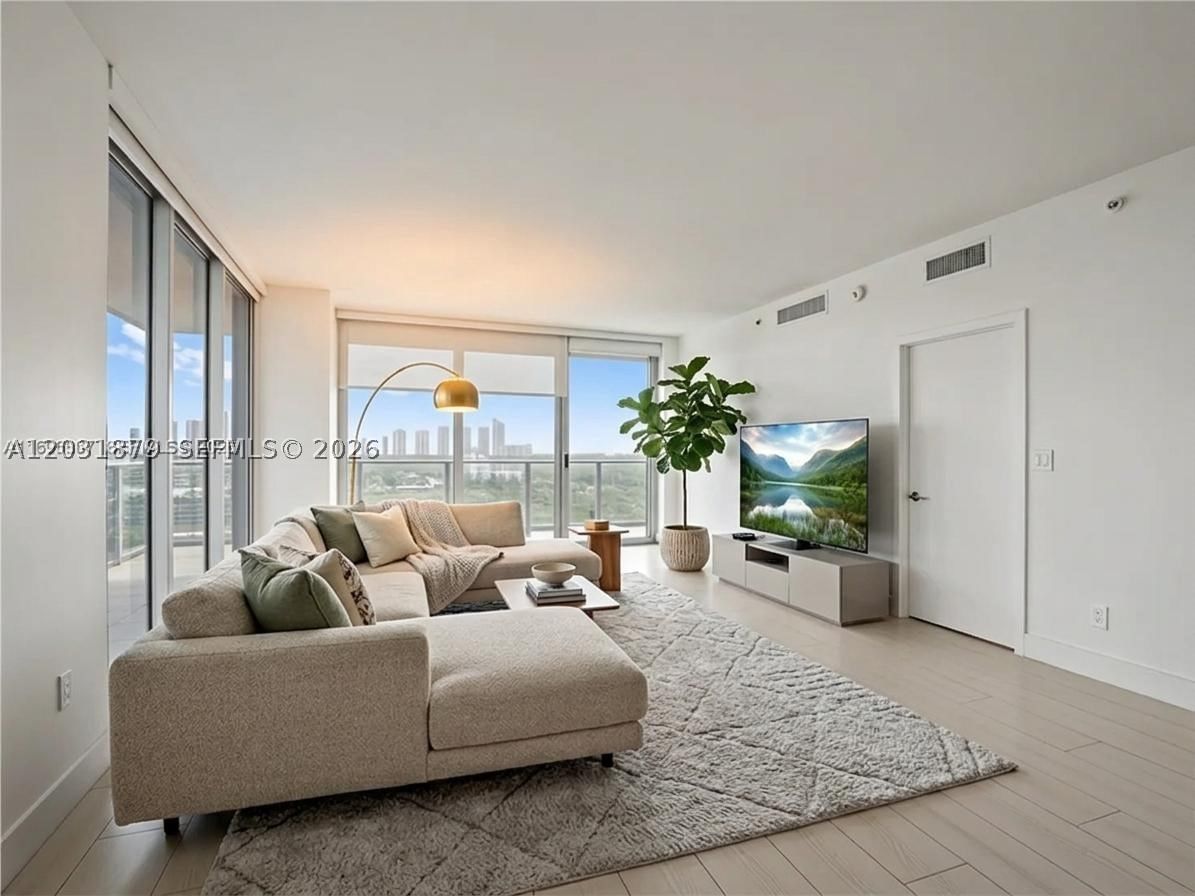 Real estate property located at 16385 Biscayne Blvd #1615, Miami-dade, The Harbour South Condo, North Miami Beach, FL