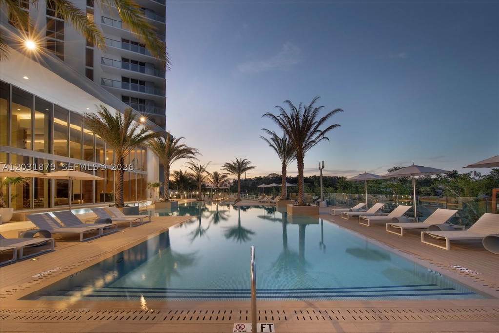 Real estate property located at 16385 Biscayne Blvd #1615, Miami-dade, The Harbour South Condo, North Miami Beach, FL