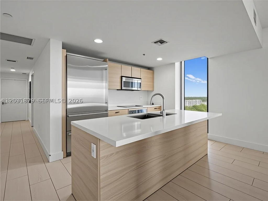Real estate property located at 16385 Biscayne Blvd #1615, Miami-dade, The Harbour South Condo, North Miami Beach, FL
