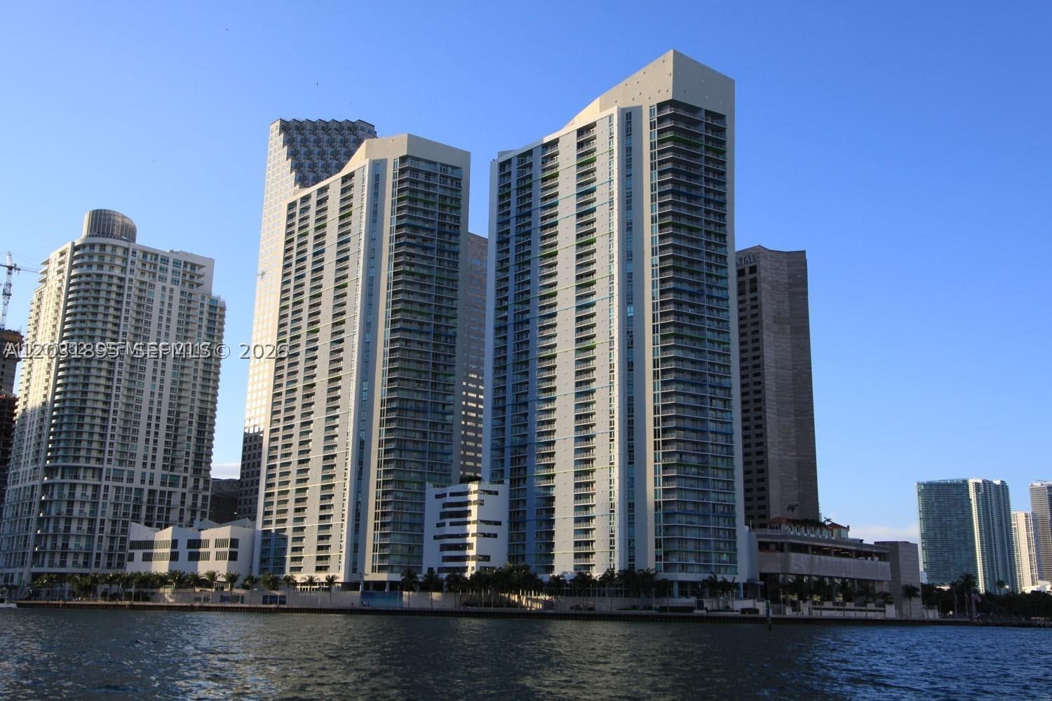 Real estate property located at 325 Biscayne Blvd #2824, Miami-dade, One Miami West Condo, Miami, FL