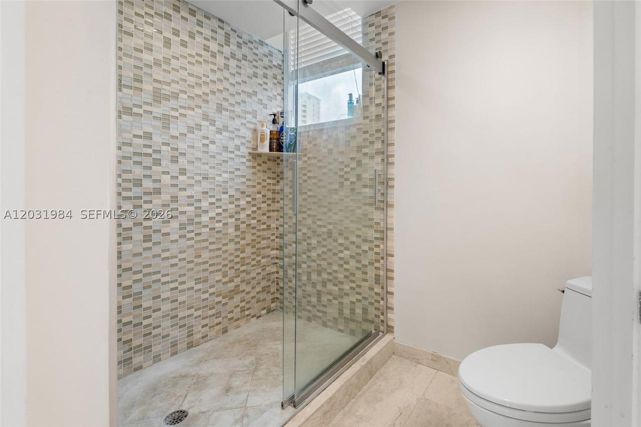 Real estate property located at 3370 Hidden Bay Dr #1205, Miami-dade, 100 Hidden Bay Condo, Aventura, FL