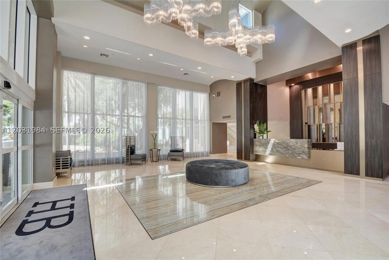 Real estate property located at 3370 Hidden Bay Dr #1205, Miami-dade, 100 Hidden Bay Condo, Aventura, FL