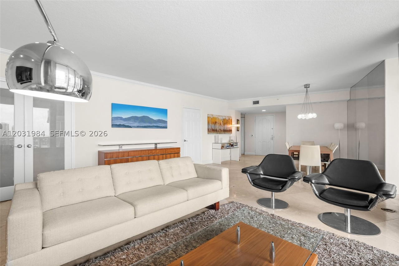Real estate property located at 3370 Hidden Bay Dr #1205, Miami-dade, 100 Hidden Bay Condo, Aventura, FL