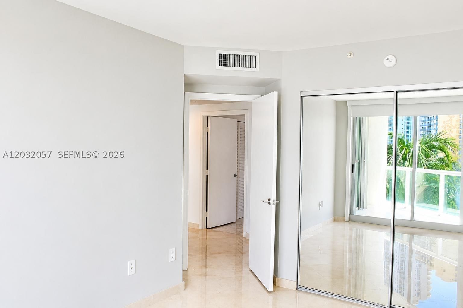 Real estate property located at 16400 Collins Ave #542, Miami-dade, Oceania Iv Condo, Sunny Isles Beach, FL