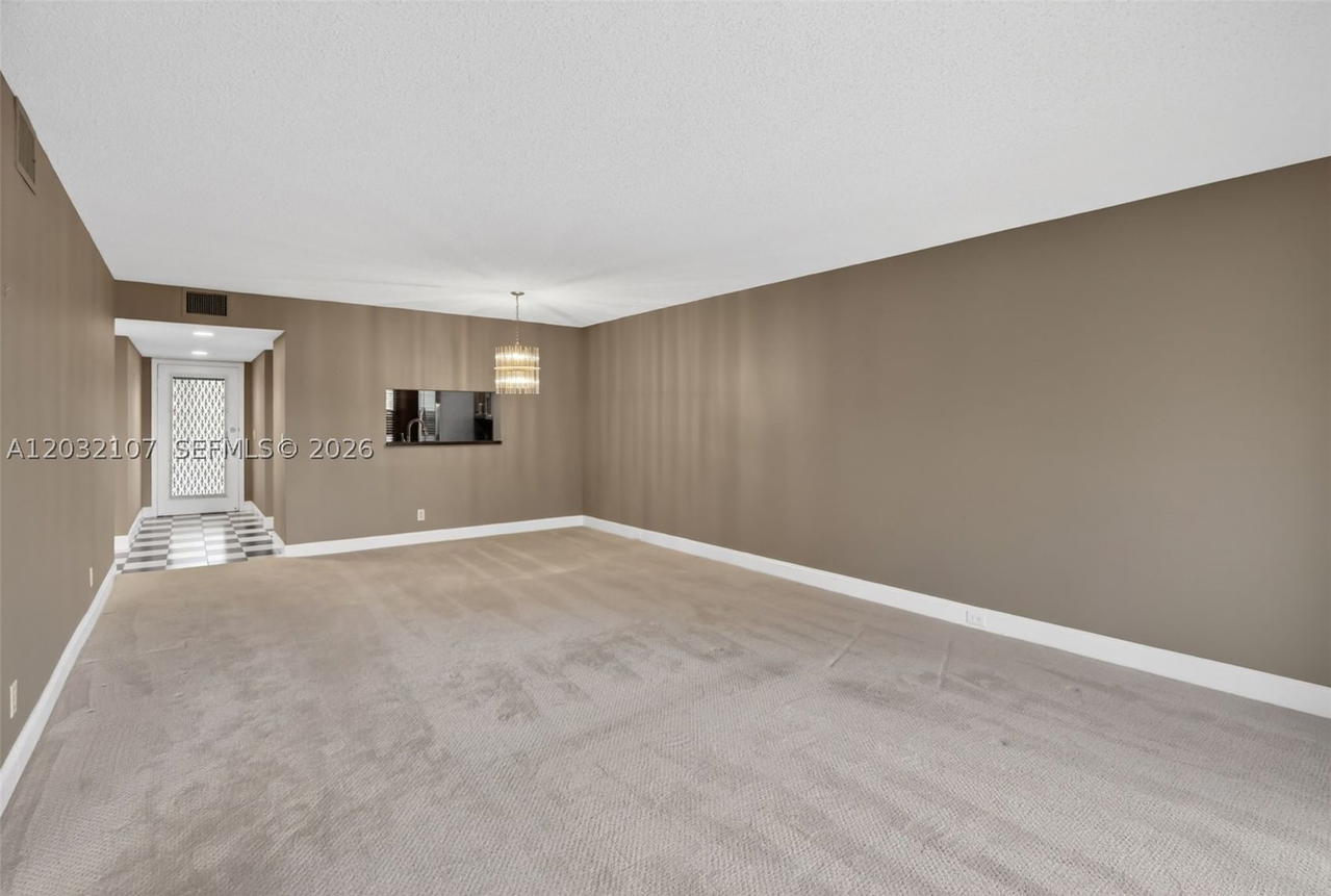 Real estate property located at 1101 128th Ter #409C, Broward, Cambridge At Century, Pembroke Pines, FL