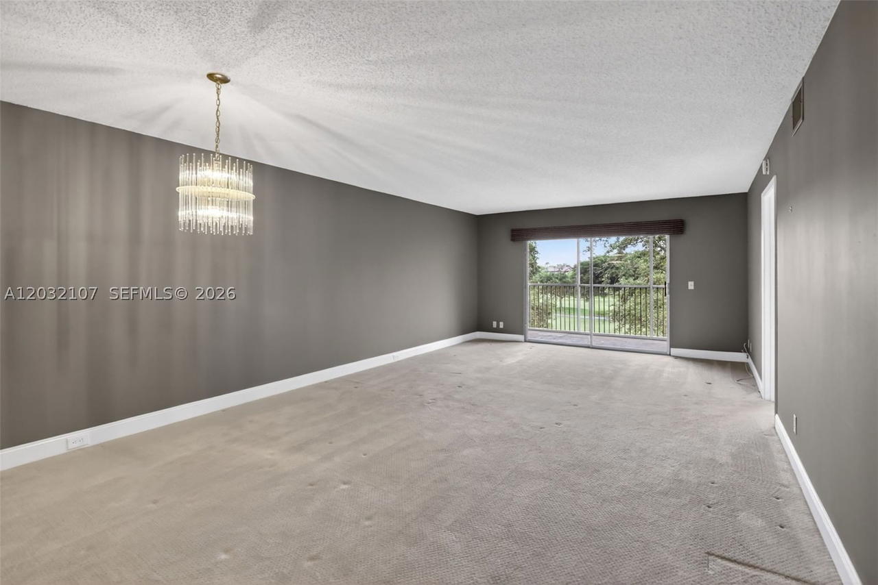Real estate property located at 1101 128th Ter #409C, Broward, Cambridge At Century, Pembroke Pines, FL