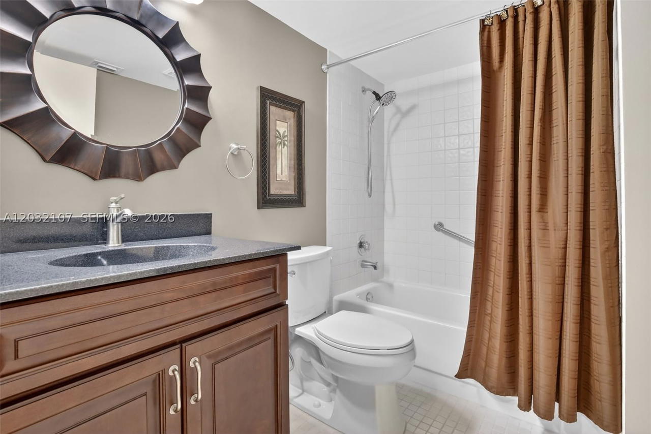 Real estate property located at 1101 128th Ter #409C, Broward, Cambridge At Century, Pembroke Pines, FL