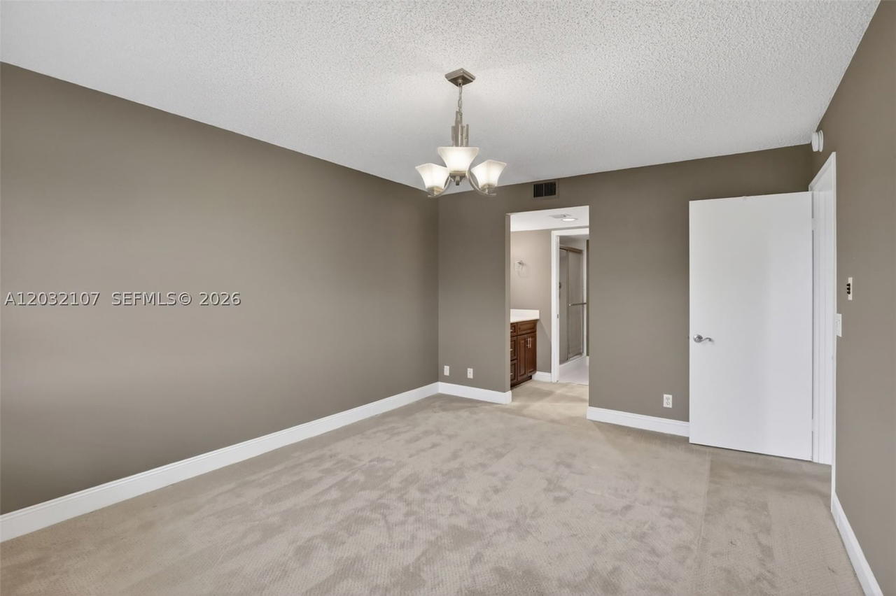 Real estate property located at 1101 128th Ter #409C, Broward, Cambridge At Century, Pembroke Pines, FL