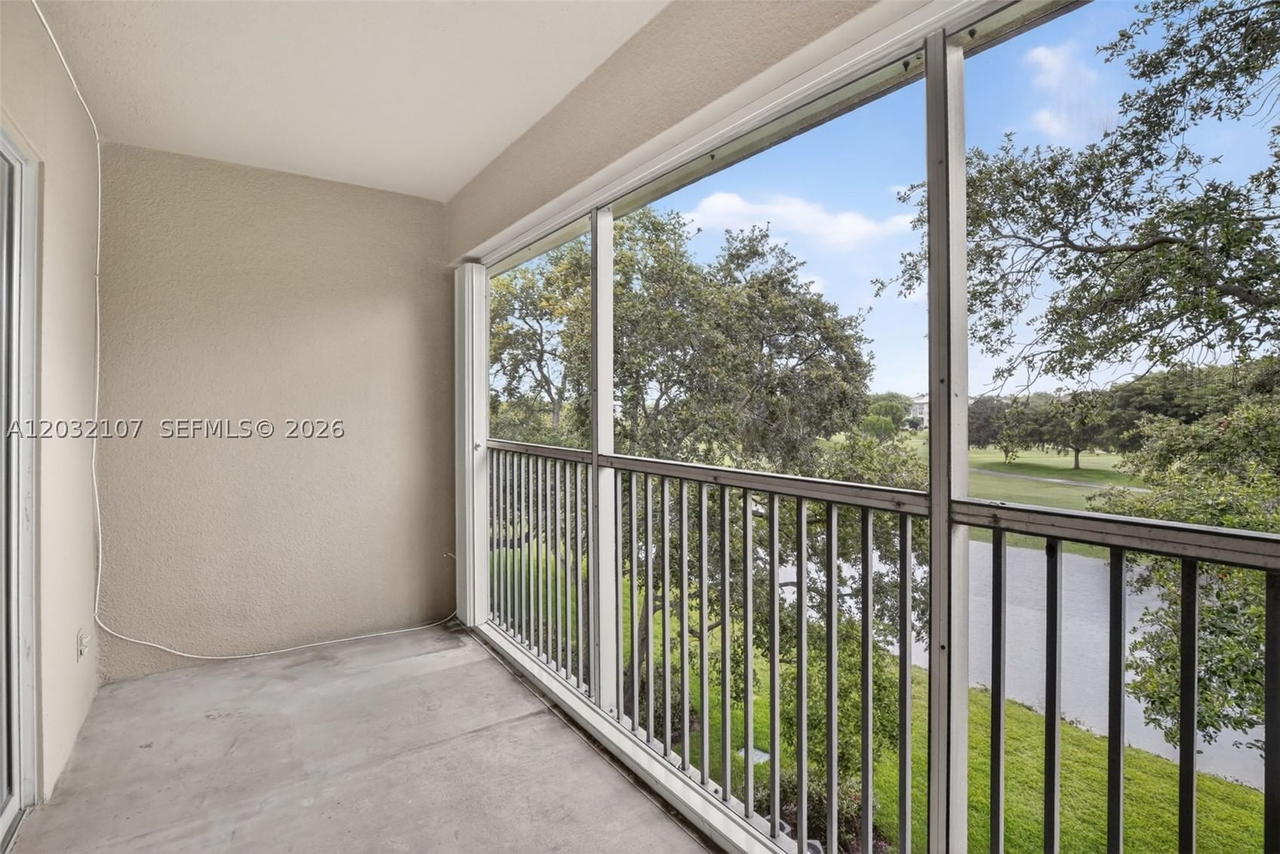 Real estate property located at 1101 128th Ter #409C, Broward, Cambridge At Century, Pembroke Pines, FL