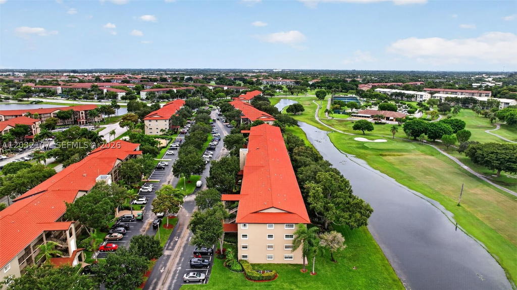 Real estate property located at 1101 128th Ter #409C, Broward, Cambridge At Century, Pembroke Pines, FL