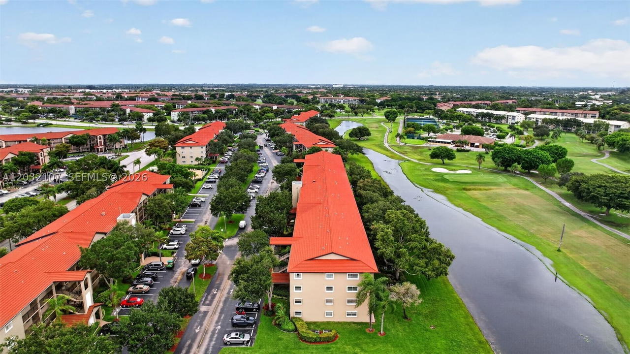 Real estate property located at 1101 128th Ter #409C, Broward, Cambridge At Century, Pembroke Pines, FL