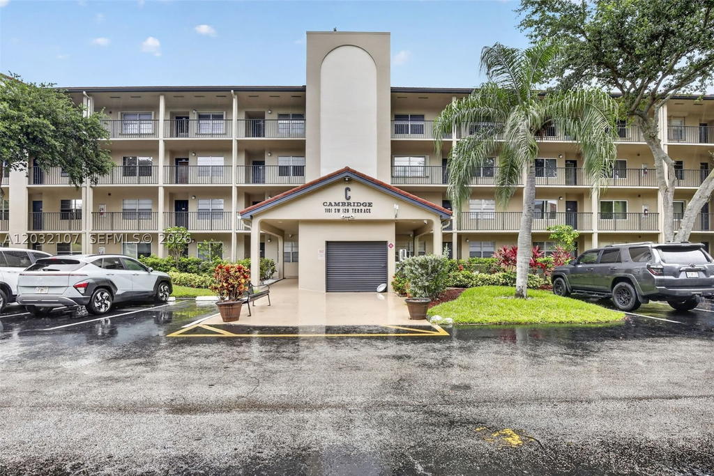 Real estate property located at 1101 128th Ter #409C, Broward, Cambridge At Century, Pembroke Pines, FL