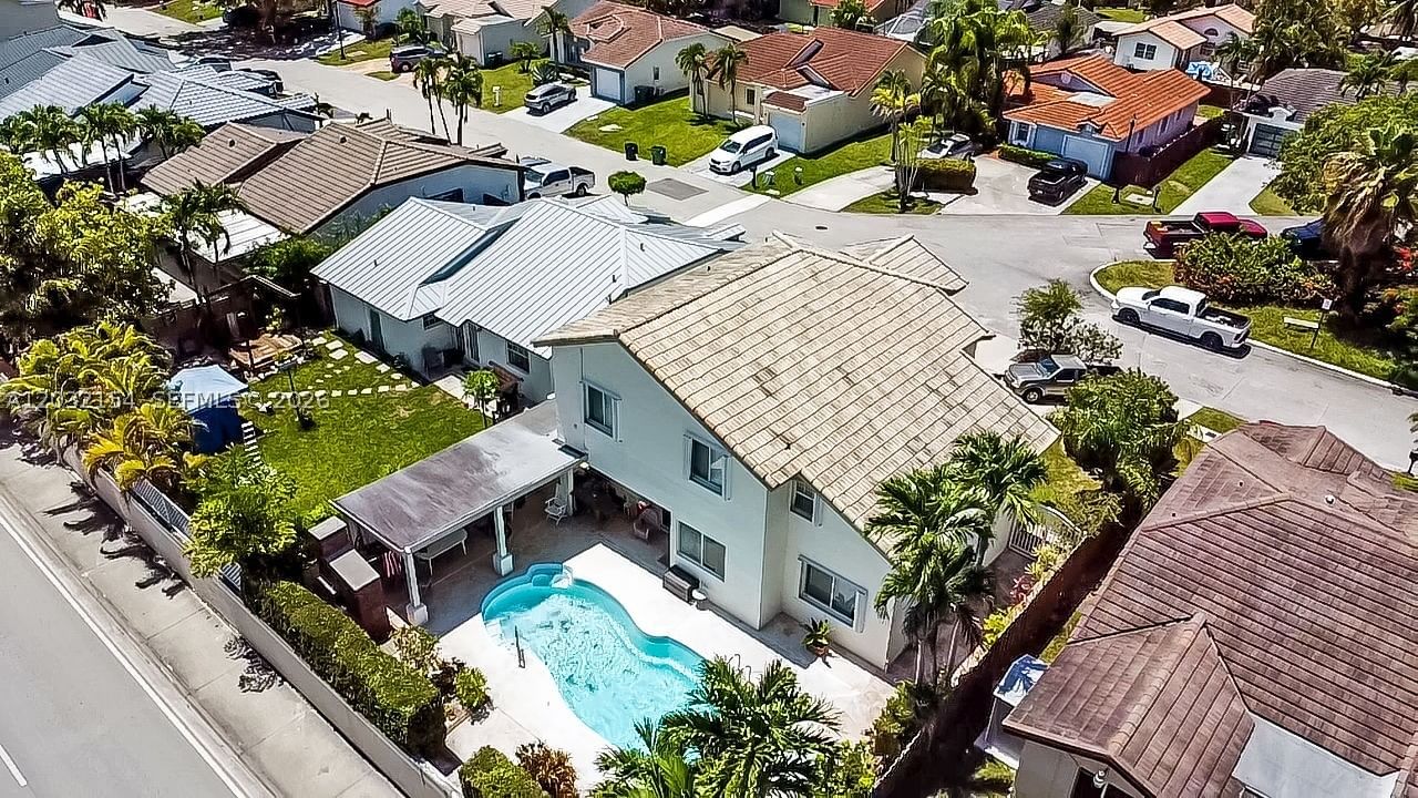 Real estate property located at 8532 211th Ter, Miami-dade, Centennial Sec 1, Cutler Bay, FL