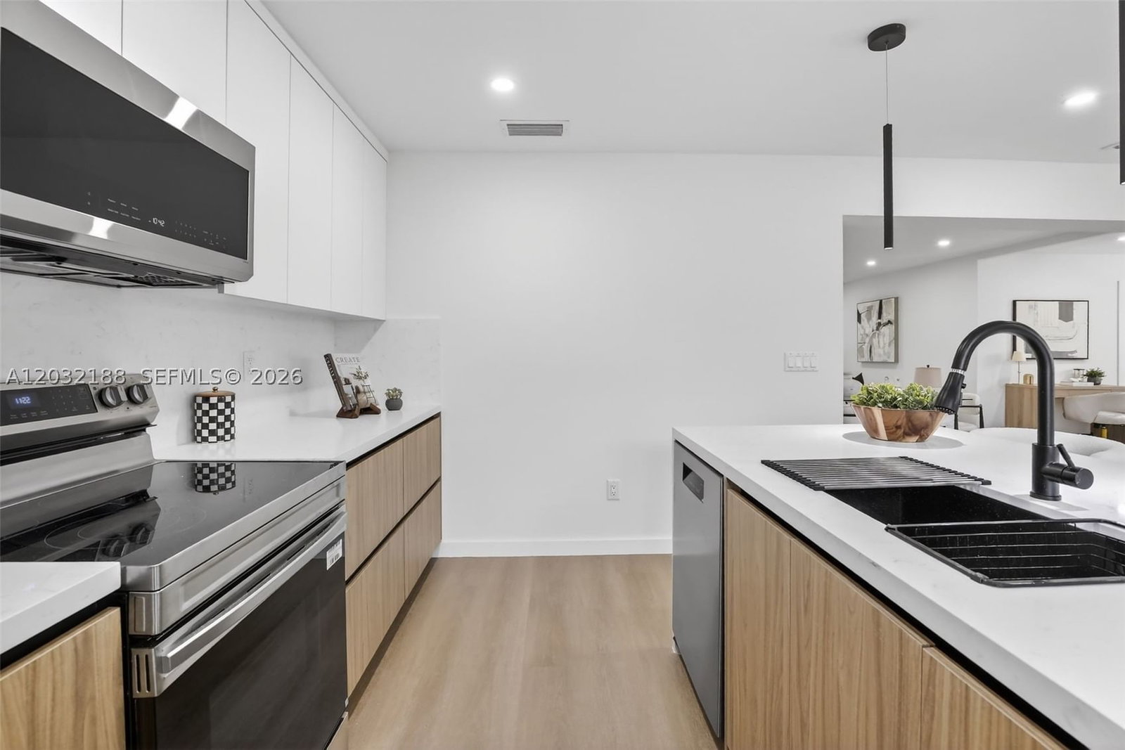 Real estate property located at 3371 23rd St, Broward, Riverland Village Sec 1-r, Fort Lauderdale, FL