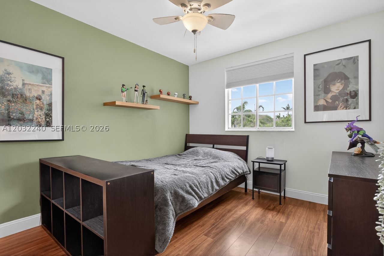 Real estate property located at 480 Cambridge Dr, Broward, Sector 4 North, Weston, FL