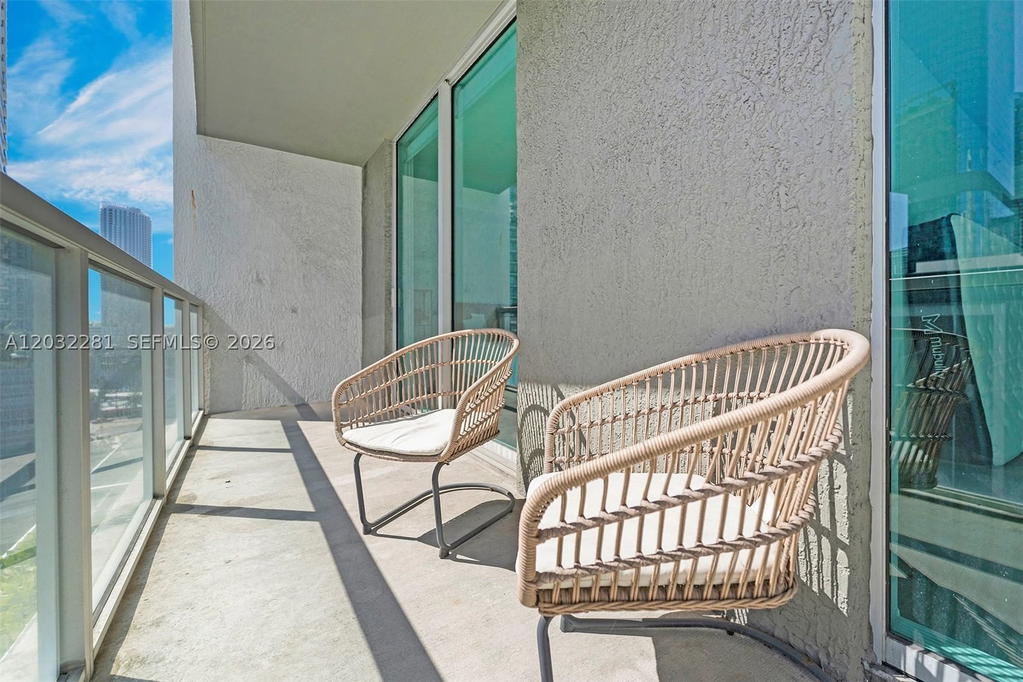 Real estate property located at 55 6th St #1208, Miami-dade, 500 Brickell West Condo, Miami, FL