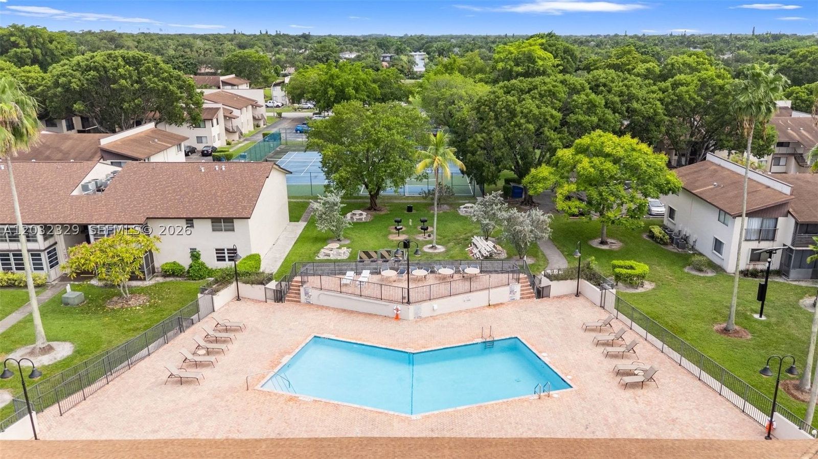 Real estate property located at 125 Laurel Dr #506, Broward, Laurels At Margate, Margate, FL