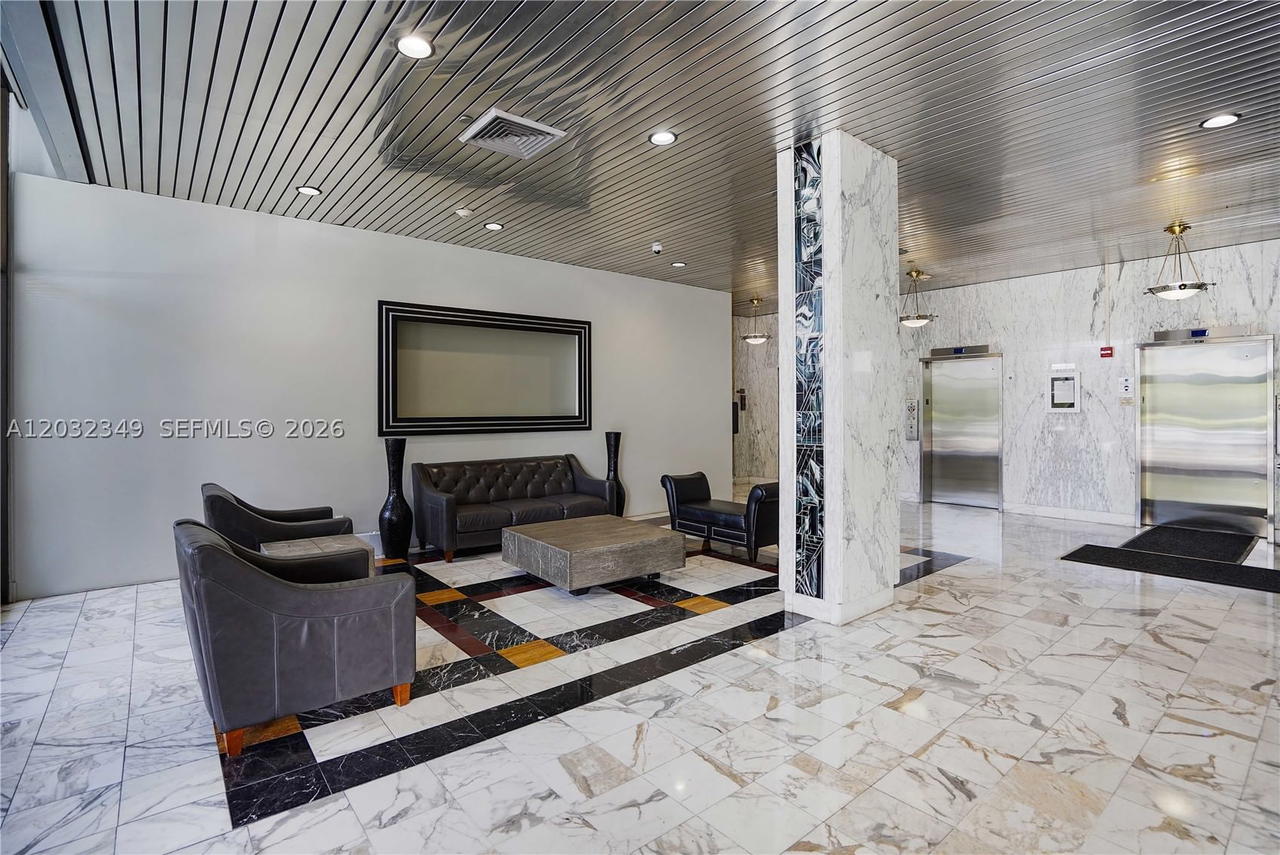 Real estate property located at 3675 Country Club Dr #2201, Miami-dade, Aventura Eldorado Condo, Aventura, FL