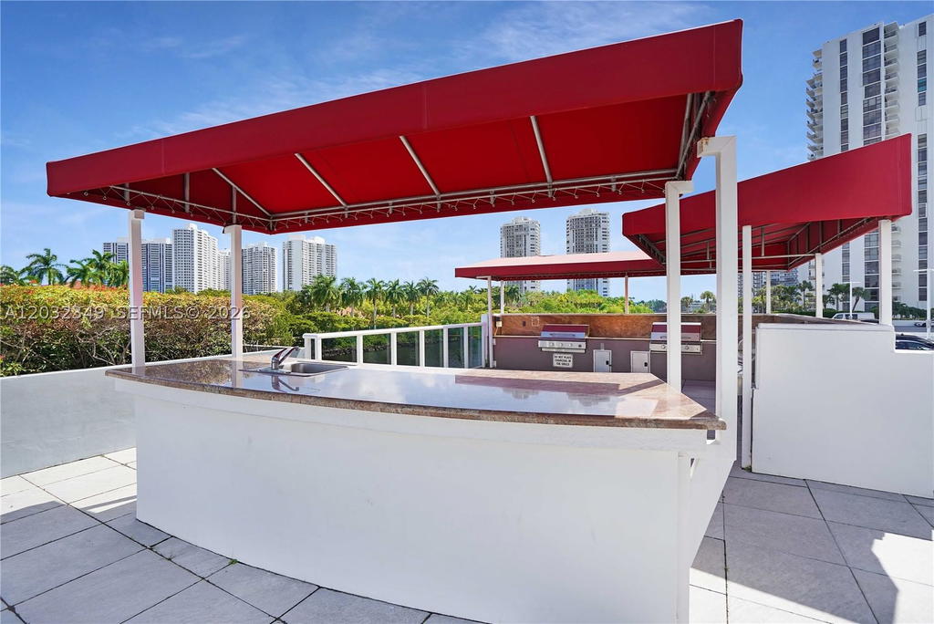 Real estate property located at 3675 Country Club Dr #2201, Miami-dade, Aventura Eldorado Condo, Aventura, FL