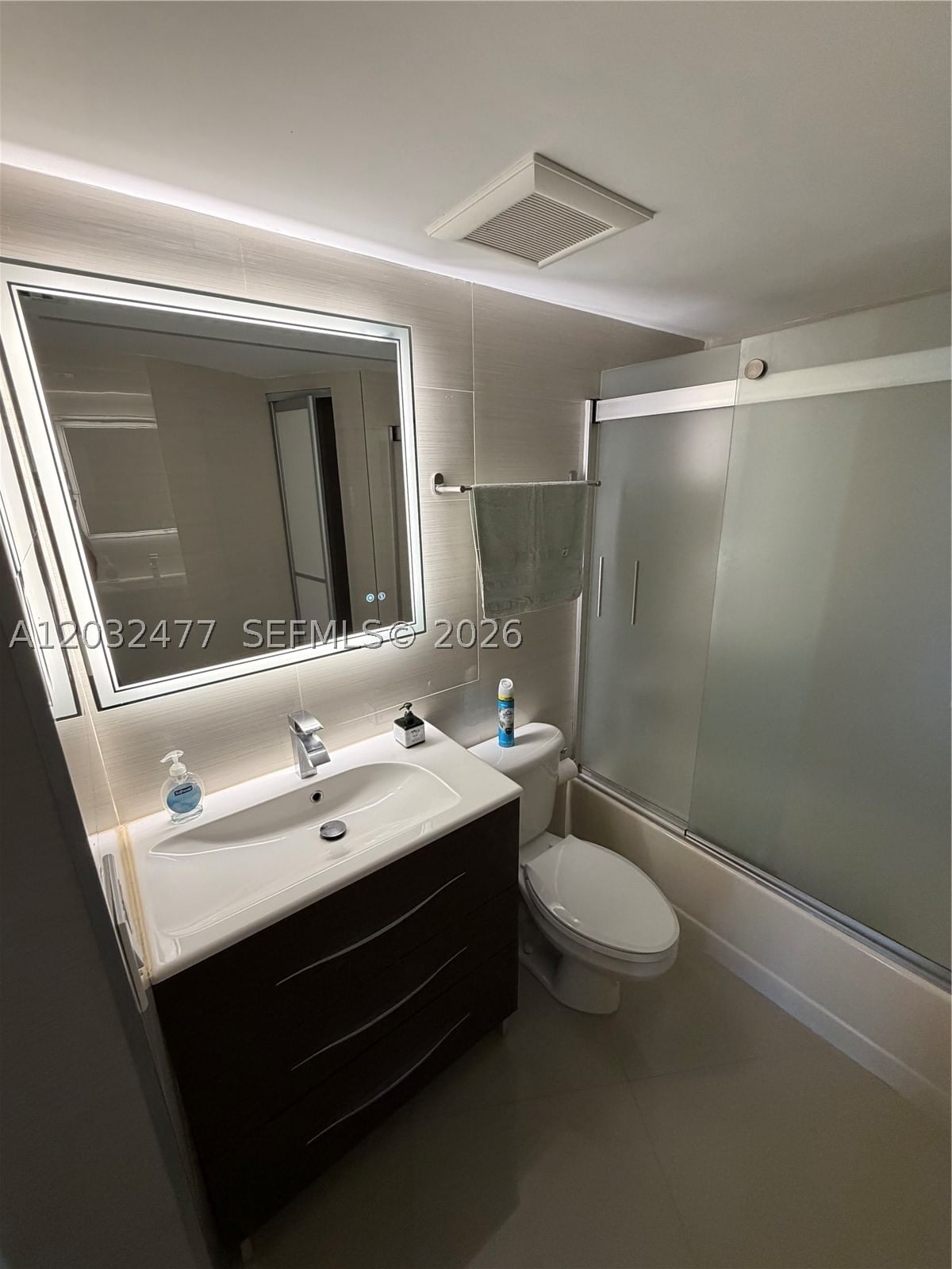 Real estate property located at 3300 192nd St #1109, Miami-dade, Parc Central Aventura Eas, Aventura, FL