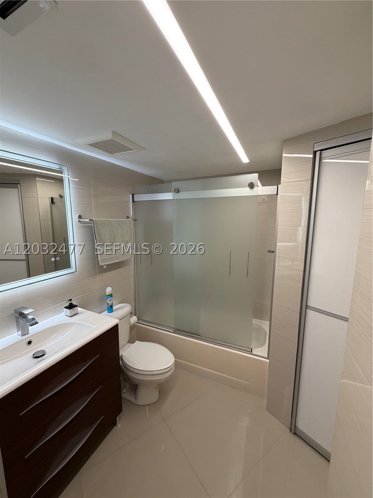Real estate property located at 3300 192nd St #1109, Miami-dade, Parc Central Aventura Eas, Aventura, FL