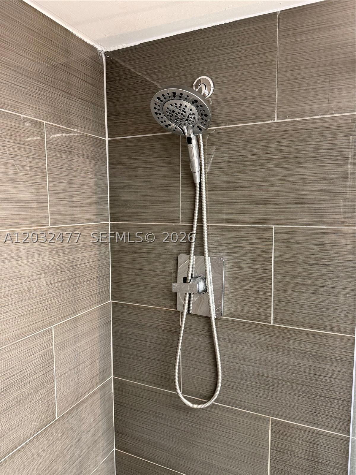 Real estate property located at 3300 192nd St #1109, Miami-dade, Parc Central Aventura Eas, Aventura, FL