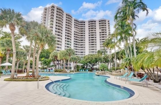 Real estate property located at 3300 192nd St #1109, Miami-dade, Parc Central Aventura Eas, Aventura, FL