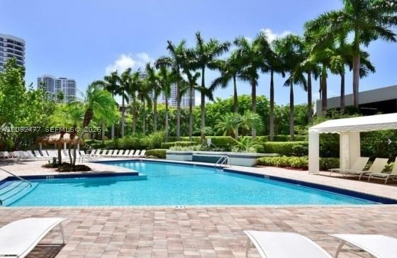 Real estate property located at 3300 192nd St #1109, Miami-dade, Parc Central Aventura Eas, Aventura, FL