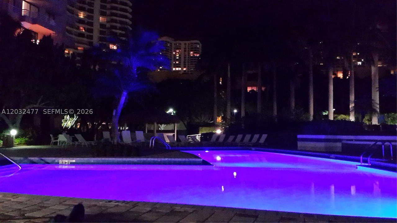 Real estate property located at 3300 192nd St #1109, Miami-dade, Parc Central Aventura Eas, Aventura, FL