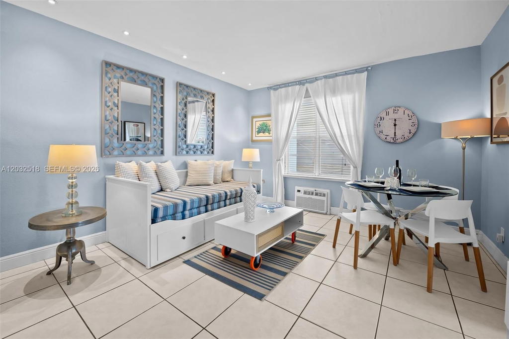 Real estate property located at 3030 Collins Ave #4E, Miami-dade, The Madison Condo, Miami Beach, FL