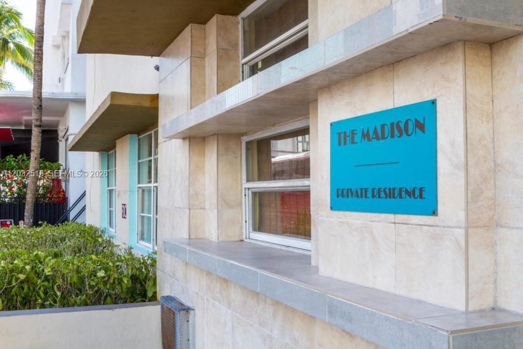 Real estate property located at 3030 Collins Ave #4E, Miami-dade, The Madison Condo, Miami Beach, FL