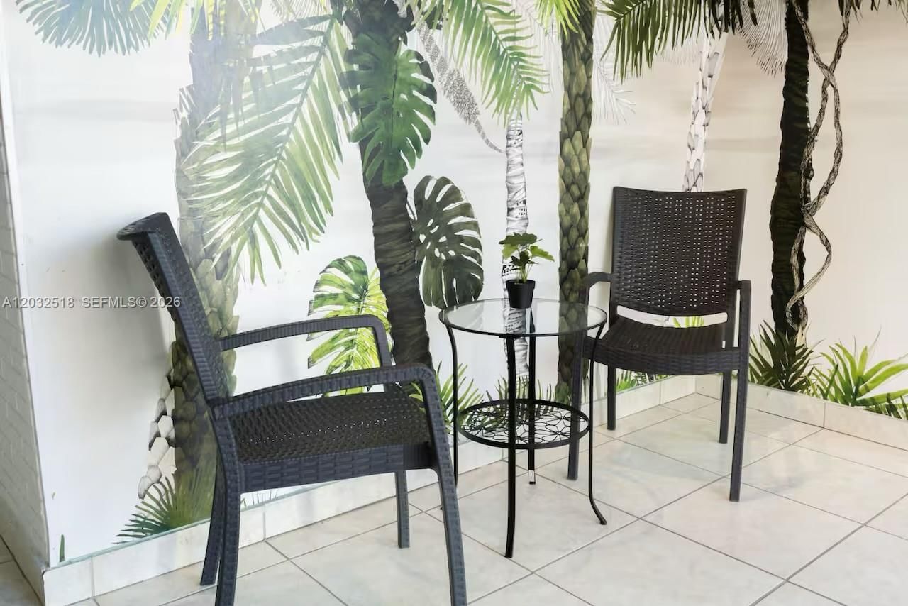 Real estate property located at 3030 Collins Ave #4E, Miami-dade, The Madison Condo, Miami Beach, FL
