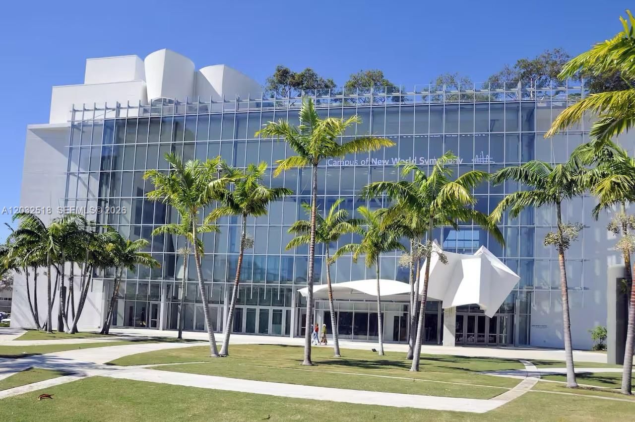 Real estate property located at 3030 Collins Ave #4E, Miami-dade, The Madison Condo, Miami Beach, FL