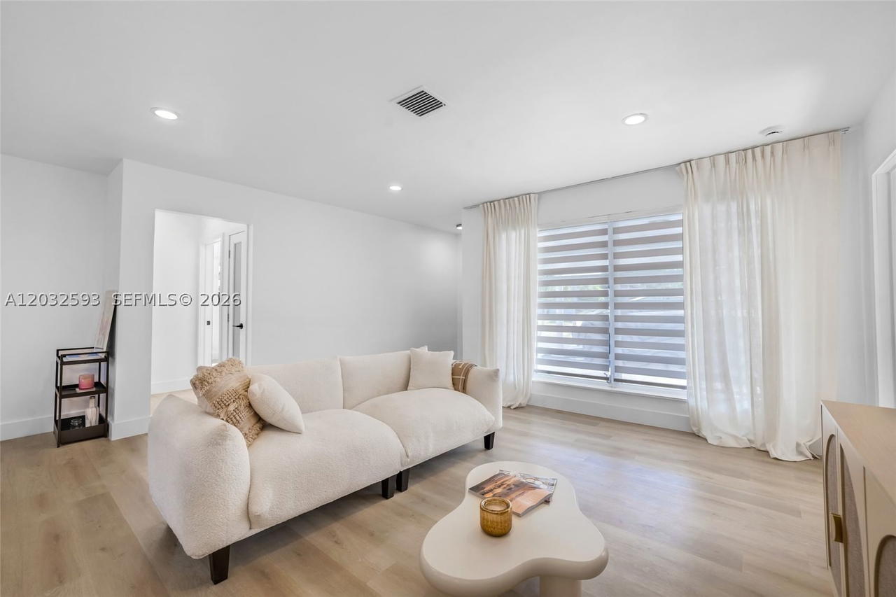 Real estate property located at 2101 56th Ave, Broward, Hollywood Hills Amen Plat, Hollywood, FL
