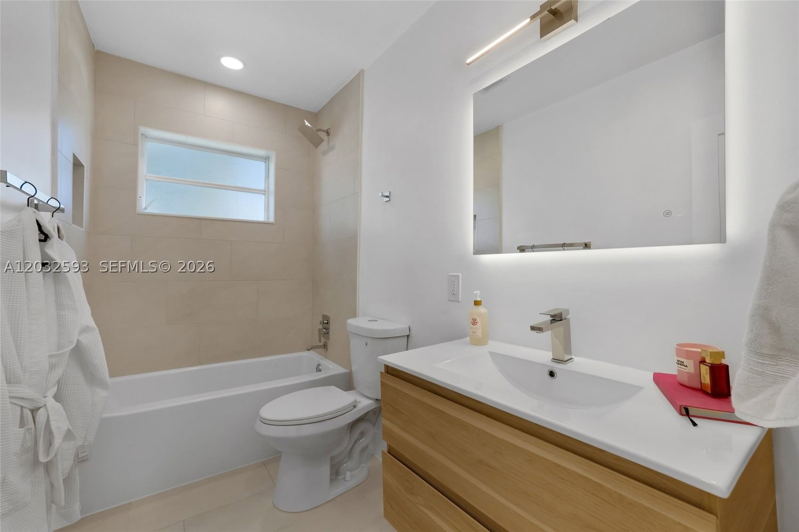Real estate property located at 2101 56th Ave, Broward, Hollywood Hills Amen Plat, Hollywood, FL