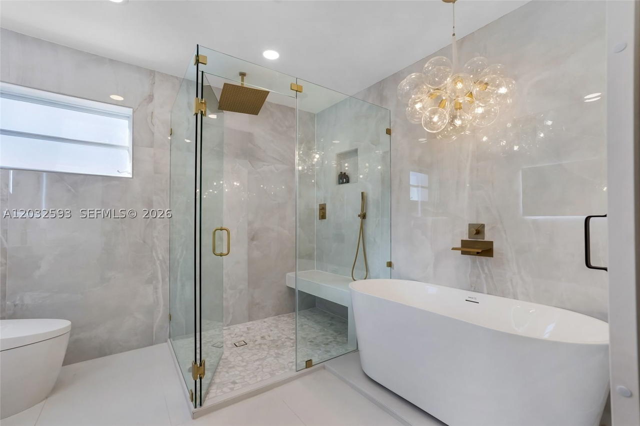 Real estate property located at 2101 56th Ave, Broward, Hollywood Hills Amen Plat, Hollywood, FL
