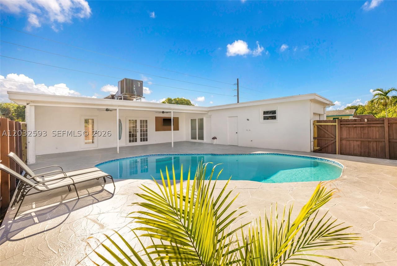 Real estate property located at 2101 56th Ave, Broward, Hollywood Hills Amen Plat, Hollywood, FL