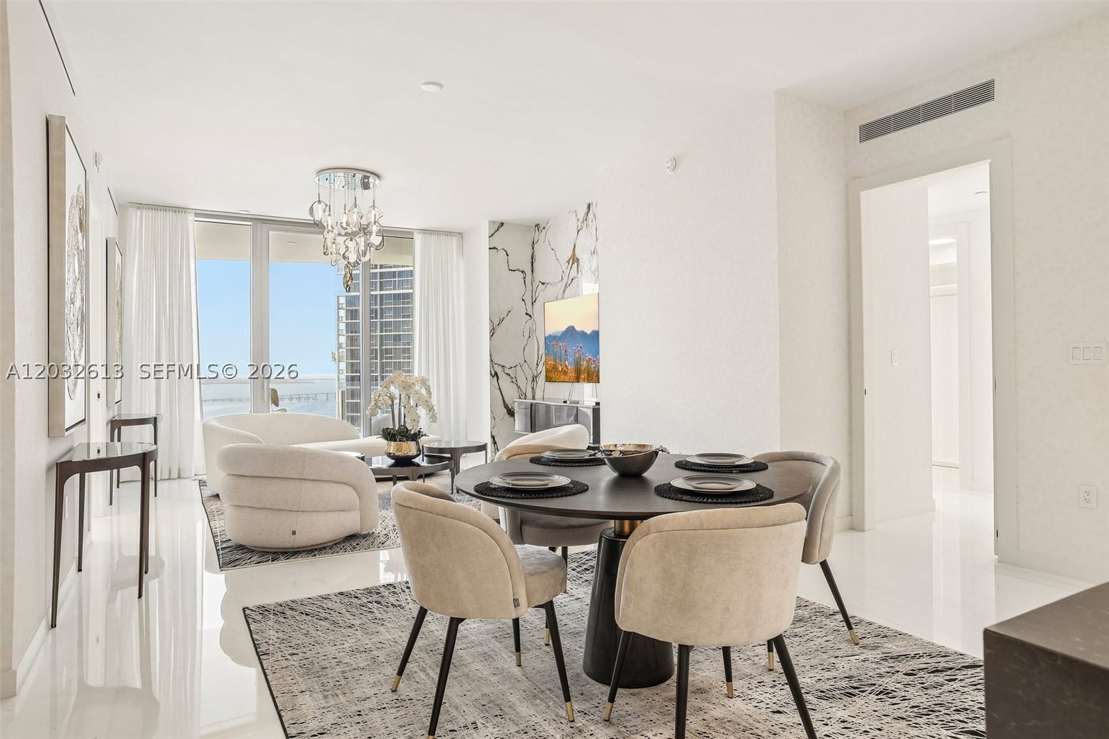 Real estate property located at 300 Biscayne Boulevard Way #3305W, Miami-dade, N/a, Miami, FL