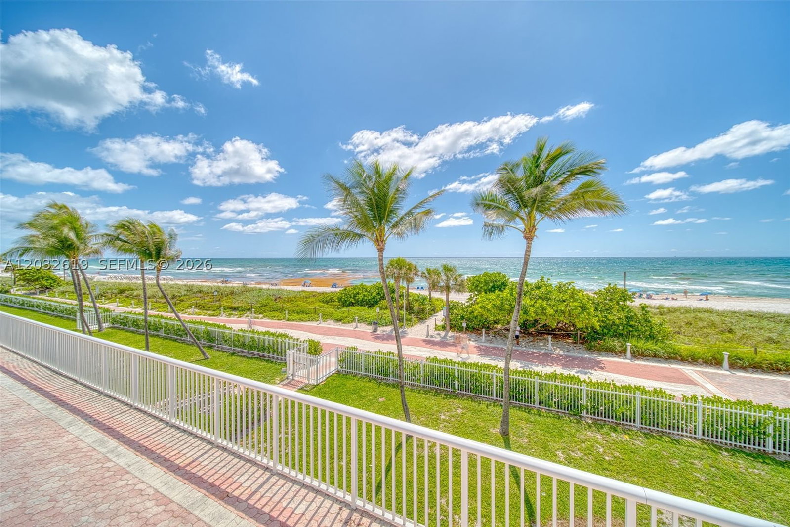 Real estate property located at 5401 Collins Ave #1135, Miami-dade, The Carriage House Condo, Miami Beach, FL