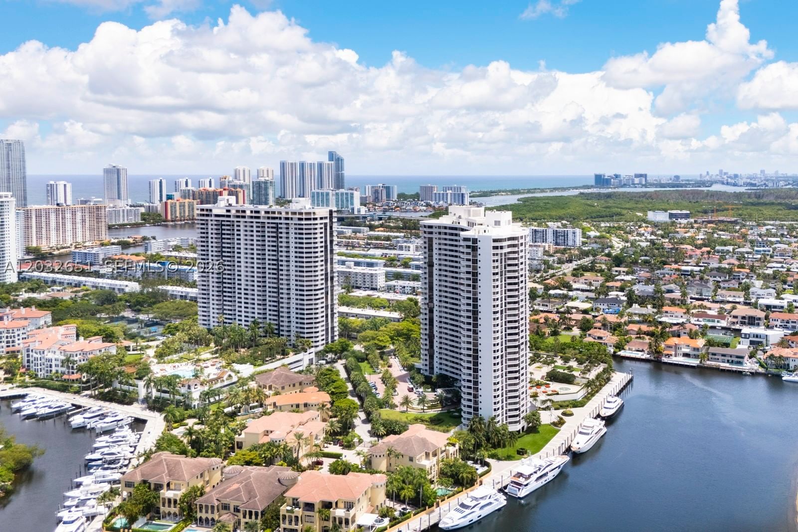 Real estate property located at 1000 Island Blvd #911, Miami-dade, 1000 Isl Blvd Williams Is, Aventura, FL