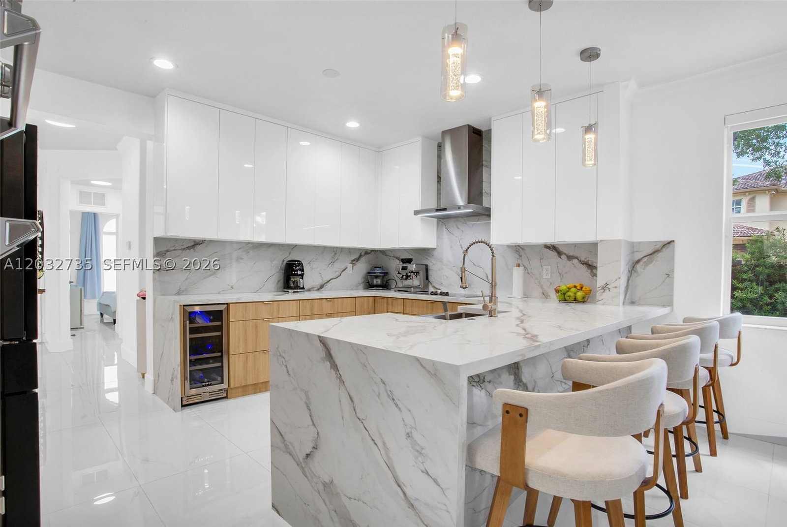 Real estate property located at 11559 84th Ter, Miami-dade, Islands At Doral Northwes, Doral, FL